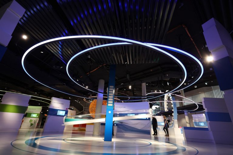 loop-line lichtdecke